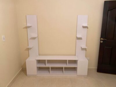 ⁦وحدة تليفزيون 30×180 سم – أبيض – TV090⁩ - الصورة ⁦3⁩
